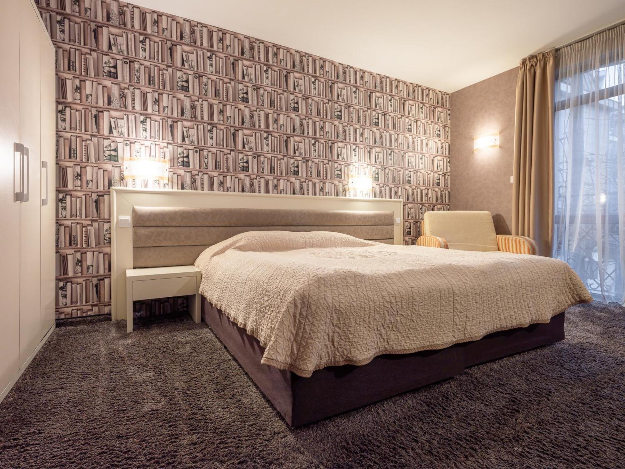 Hotel Concorde Veliko Tărnovo Exteriör bild