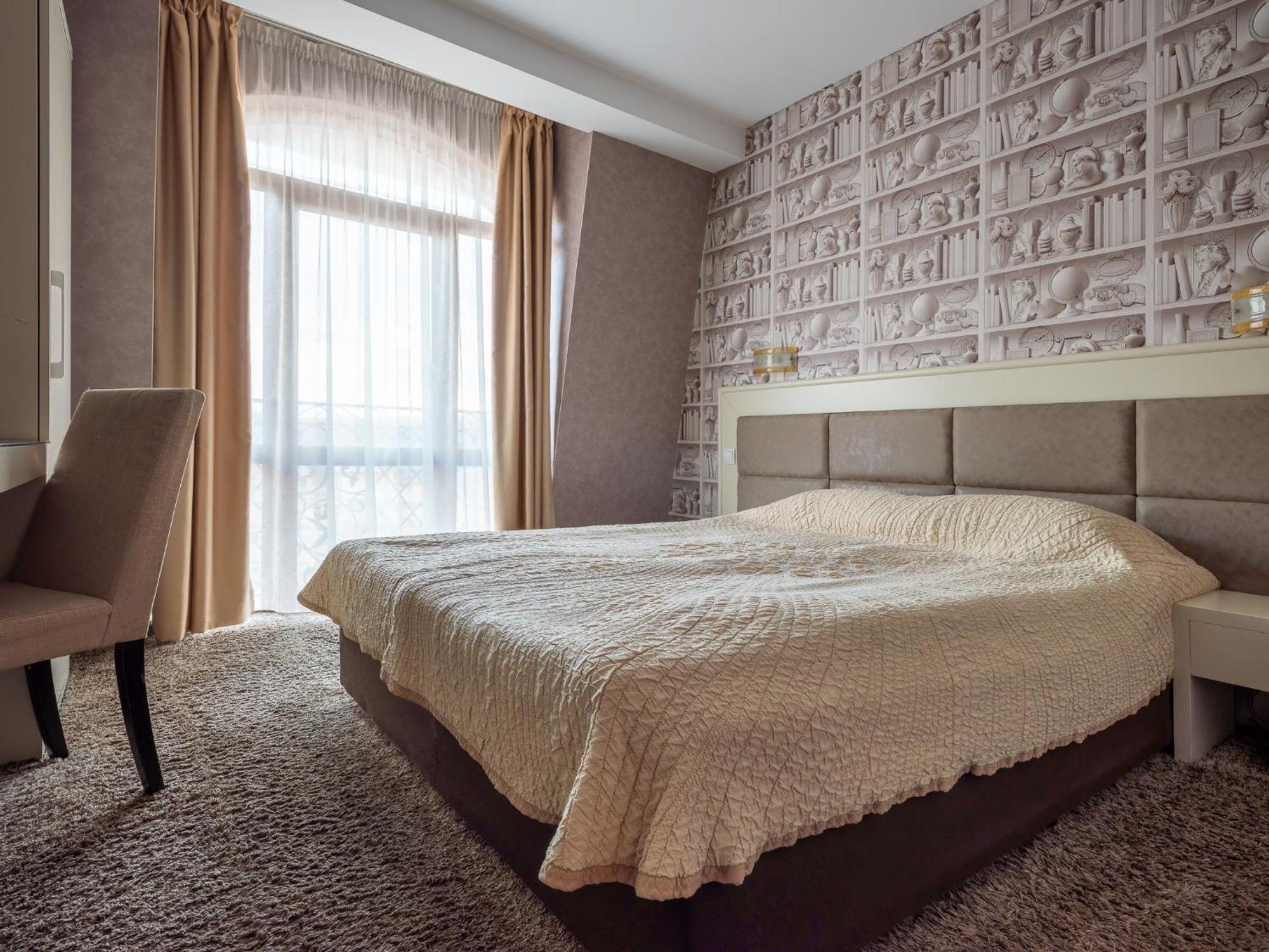 Hotel Concorde Veliko Tărnovo Exteriör bild
